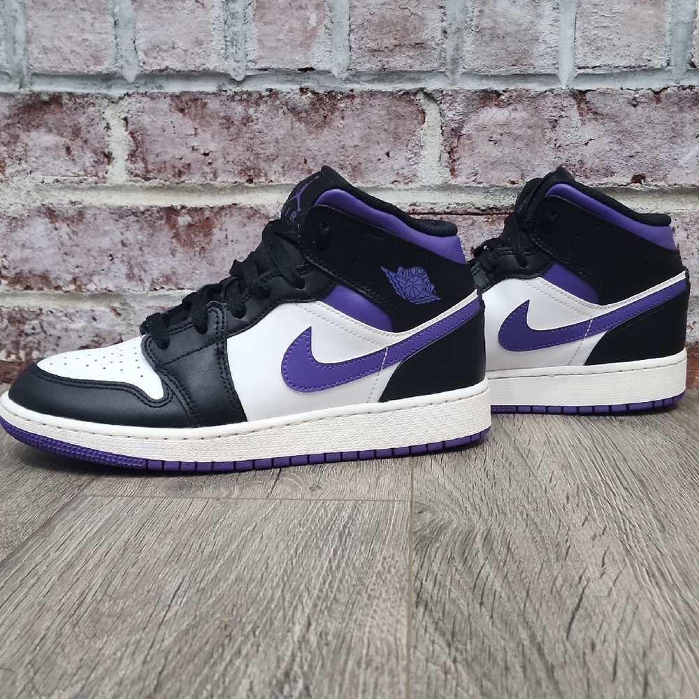 NIKE AIR JORDAN 1 MID BLACK DARK IRIS WHITE PURPLE